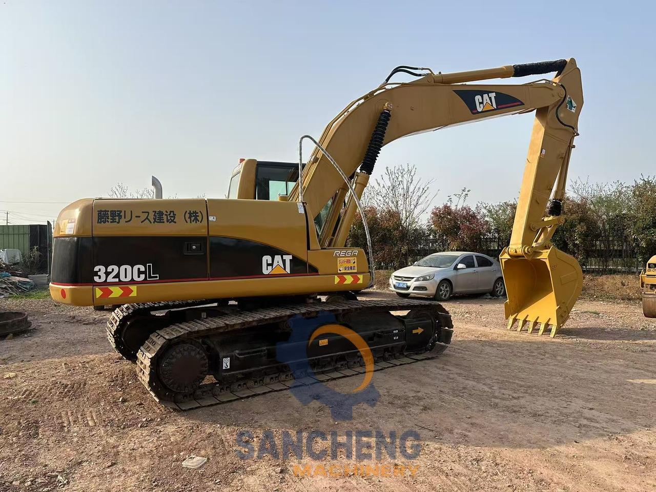 CATERPILLAR 320CL - Vikšrinis ekskavatorius: foto 2 CATERPILLAR 320CL - Vikšrinis ekskavatorius: foto 2