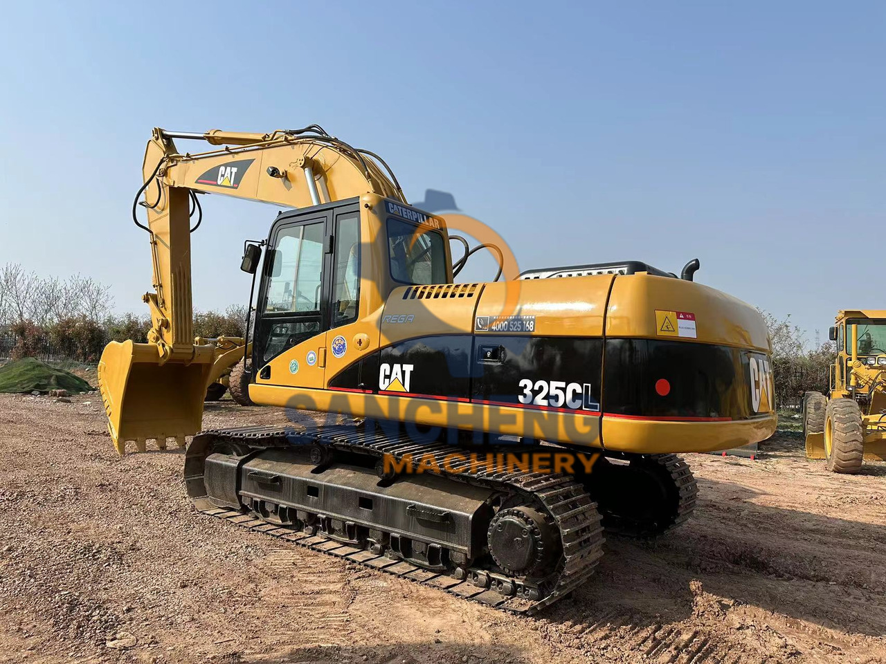 CATERPILLAR 325CL - Vikšrinis ekskavatorius: foto 2 CATERPILLAR 325CL - Vikšrinis ekskavatorius: foto 2