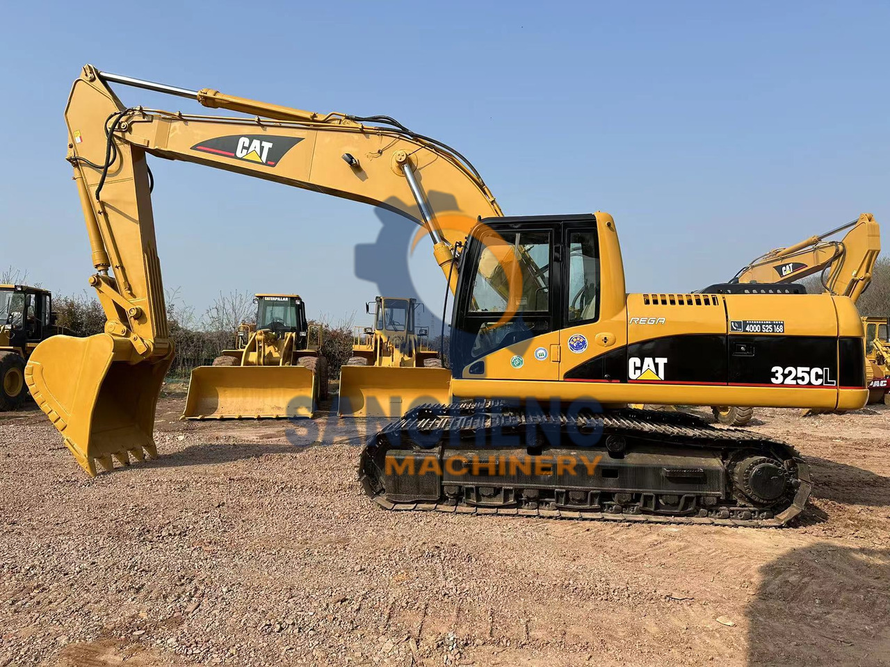 CATERPILLAR 325CL - Vikšrinis ekskavatorius: foto 1 CATERPILLAR 325CL - Vikšrinis ekskavatorius: foto 1