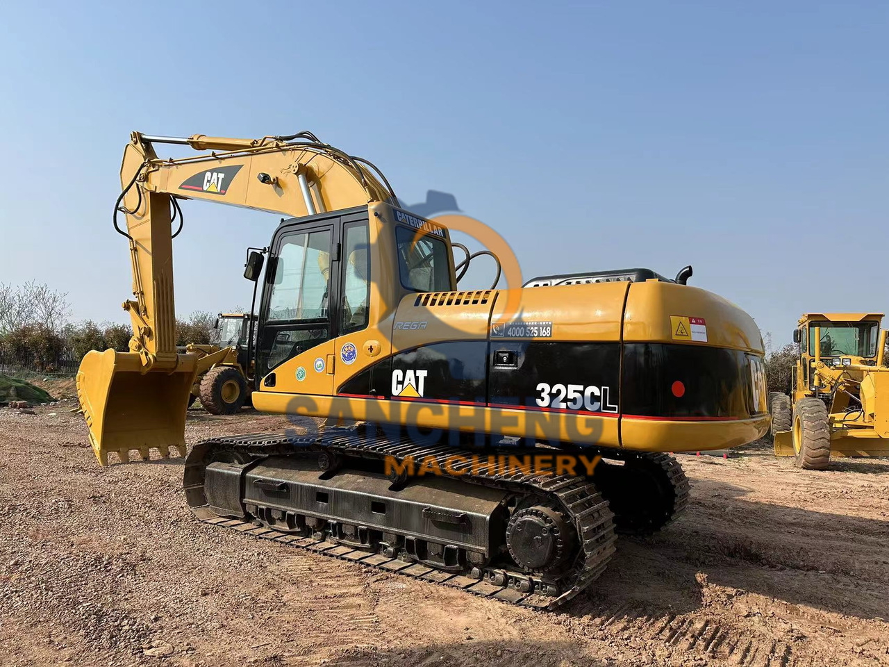 CATERPILLAR 325CL - Vikšrinis ekskavatorius: foto 4 CATERPILLAR 325CL - Vikšrinis ekskavatorius: foto 4