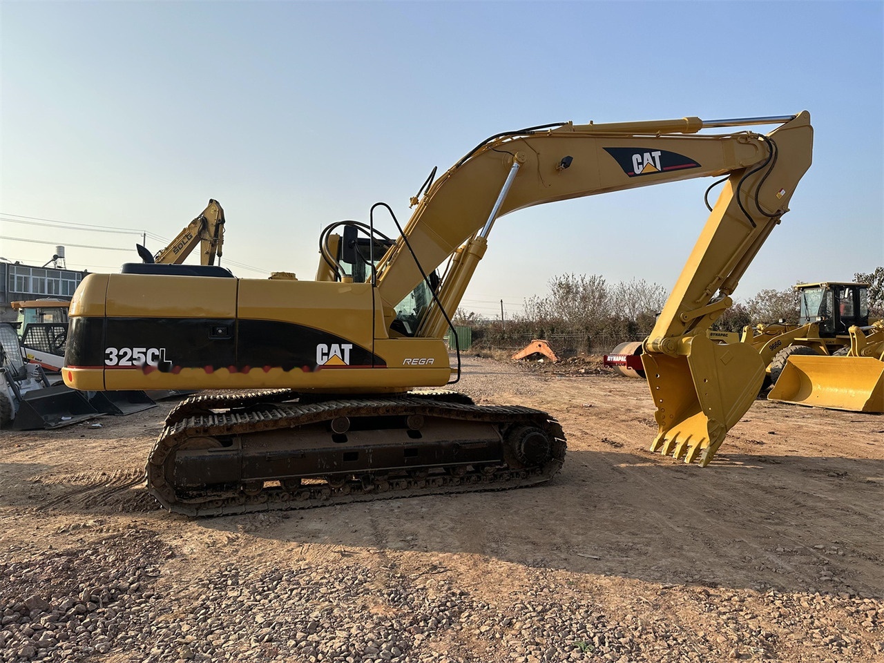 CATERPILLAR 325CL - Vikšrinis ekskavatorius: foto 5 CATERPILLAR 325CL - Vikšrinis ekskavatorius: foto 5