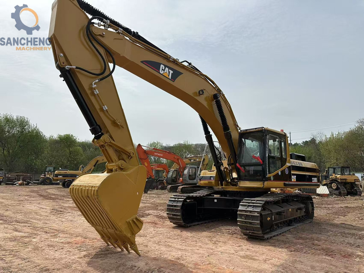 CATERPILLAR 330BL - Vikšrinis ekskavatorius: foto 3 CATERPILLAR 330BL - Vikšrinis ekskavatorius: foto 3