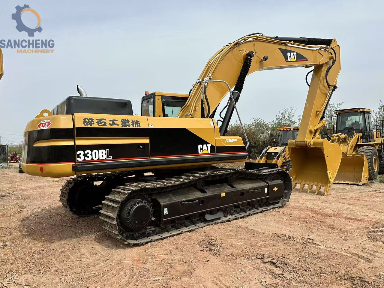 CATERPILLAR 330BL - Vikšrinis ekskavatorius: foto 1 CATERPILLAR 330BL - Vikšrinis ekskavatorius: foto 1