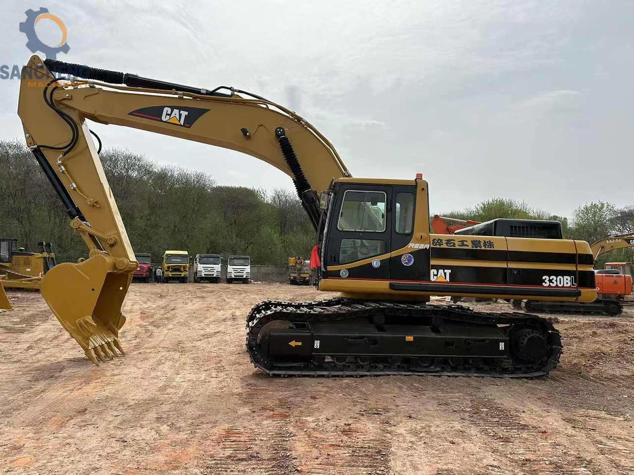 CATERPILLAR 330BL - Vikšrinis ekskavatorius: foto 4 CATERPILLAR 330BL - Vikšrinis ekskavatorius: foto 4