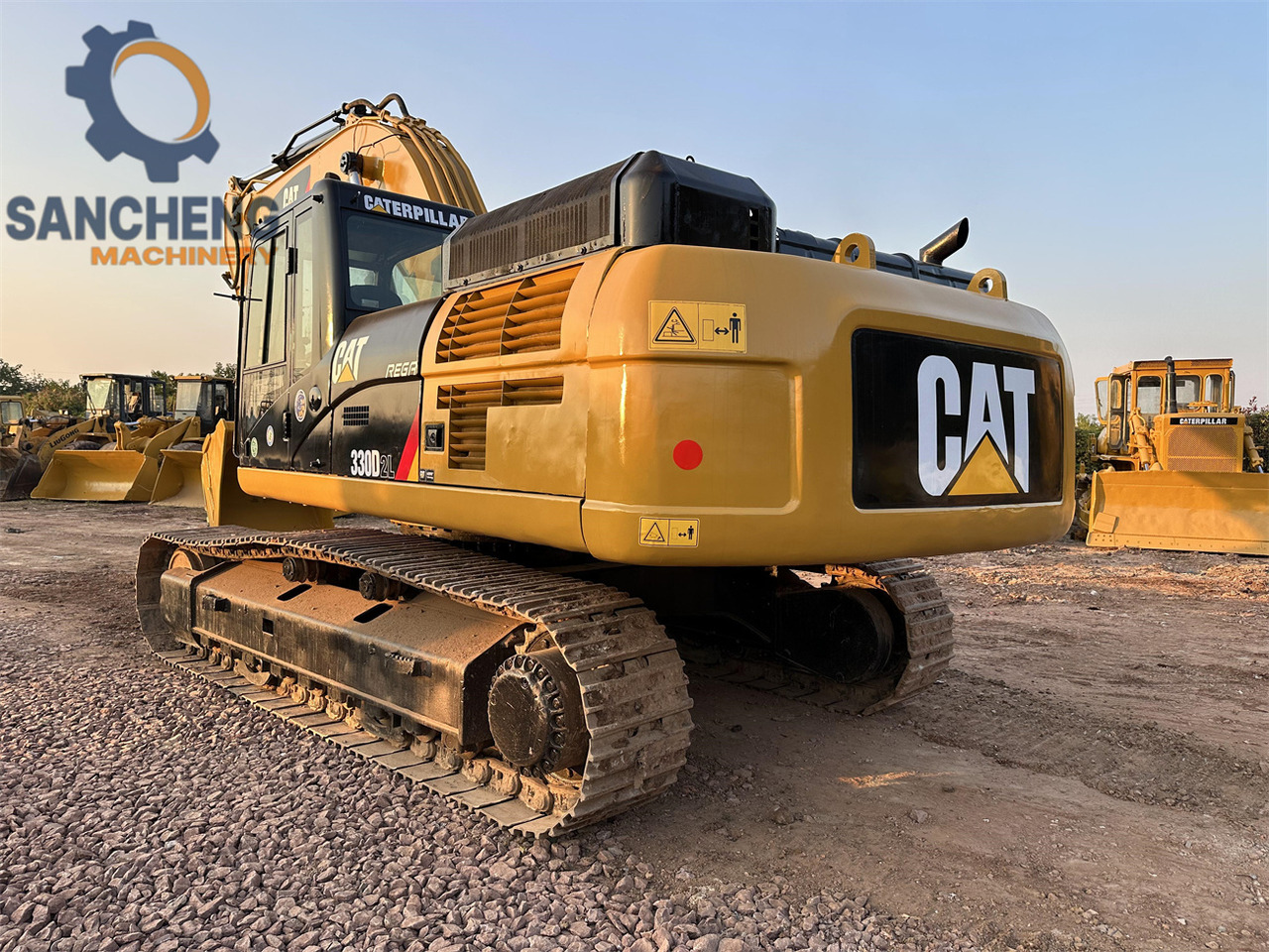 CATERPILLAR 330D2L - Vikšrinis ekskavatorius: foto 5 CATERPILLAR 330D2L - Vikšrinis ekskavatorius: foto 5