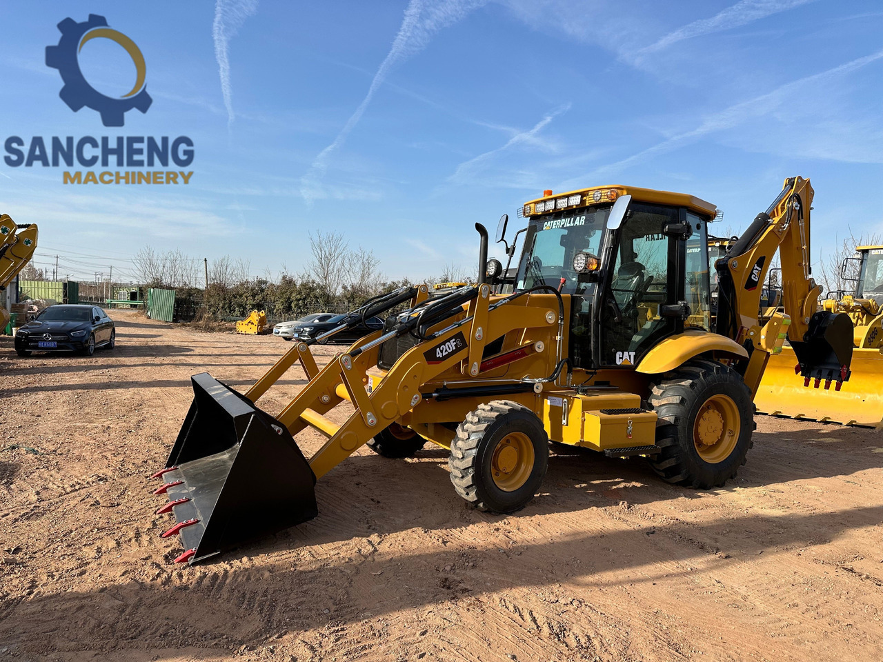 CATERPILLAR 420F2 - Ekskavatorius-krautuvas: foto 1 CATERPILLAR 420F2 - Ekskavatorius-krautuvas: foto 1