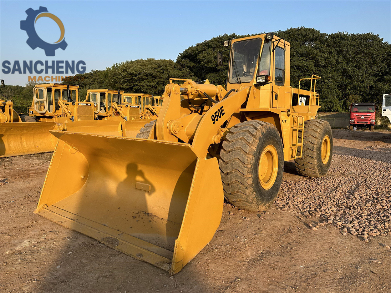 CATERPILLAR 950E - Ratinis krautuvas: foto 4 CATERPILLAR 950E - Ratinis krautuvas: foto 4