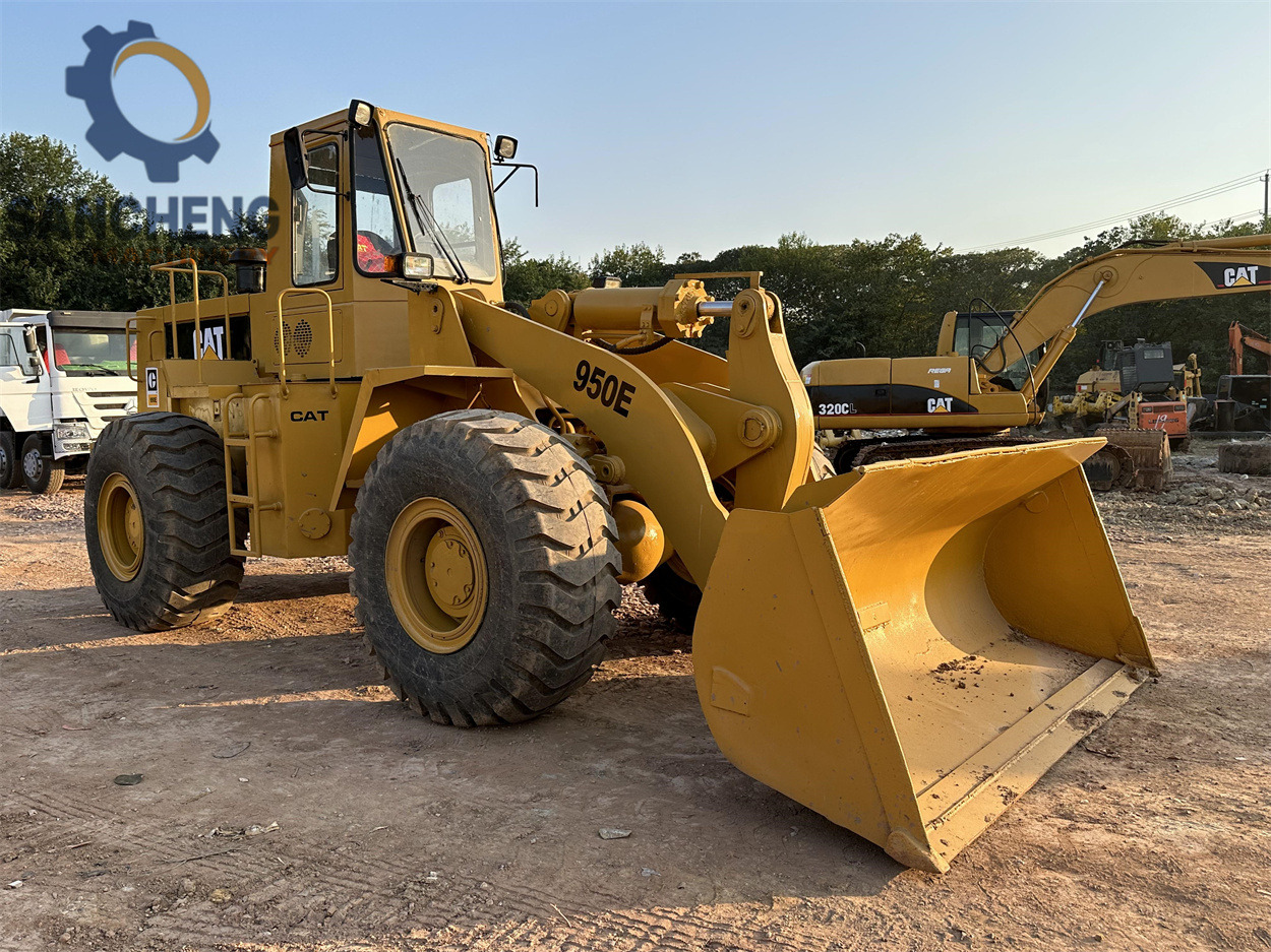 CATERPILLAR 950E - Ratinis krautuvas: foto 1 CATERPILLAR 950E - Ratinis krautuvas: foto 1