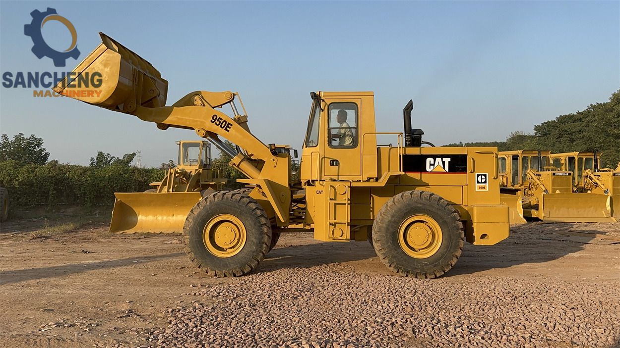Ratinis krautuvas CATERPILLAR 950E: foto 10