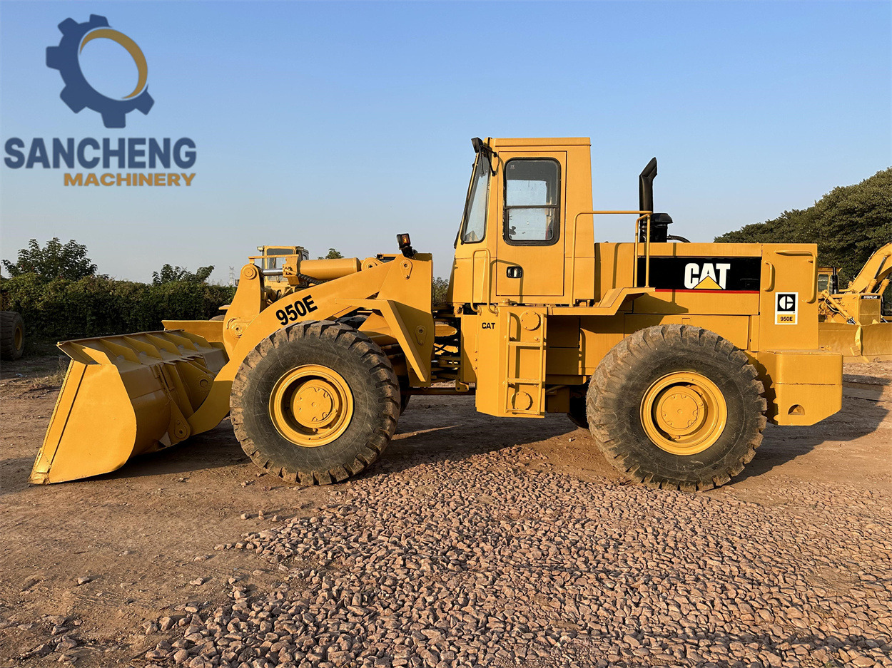 CATERPILLAR 950E - Ratinis krautuvas: foto 4 CATERPILLAR 950E - Ratinis krautuvas: foto 4