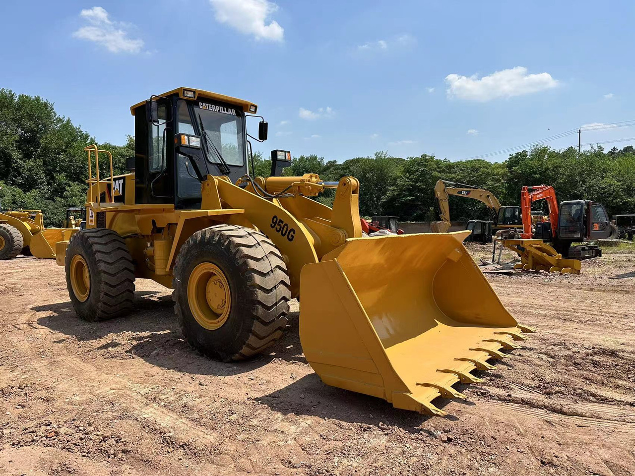 CATERPILLAR 950G - Ratinis krautuvas: foto 2 CATERPILLAR 950G - Ratinis krautuvas: foto 2