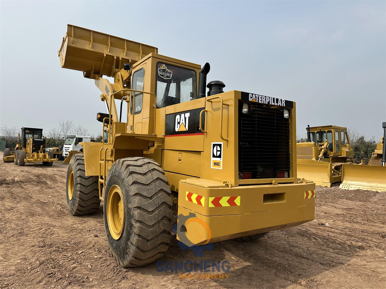 CATERPILLAR 966C - Ratinis krautuvas: foto 4 CATERPILLAR 966C - Ratinis krautuvas: foto 4