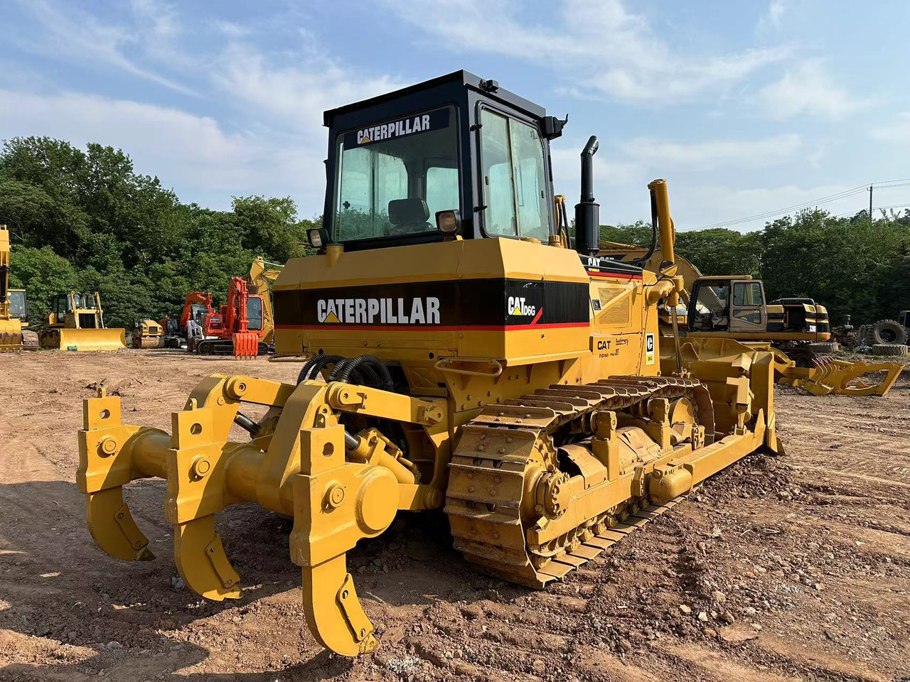 CATERPILLAR D6G Crawler Dozer - Buldozeris: foto 1 CATERPILLAR D6G Crawler Dozer - Buldozeris: foto 1