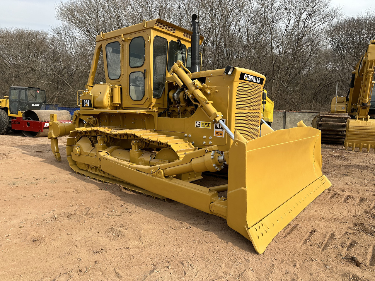 CATERPILLAR D7G - Buldozeris: foto 3 CATERPILLAR D7G - Buldozeris: foto 3