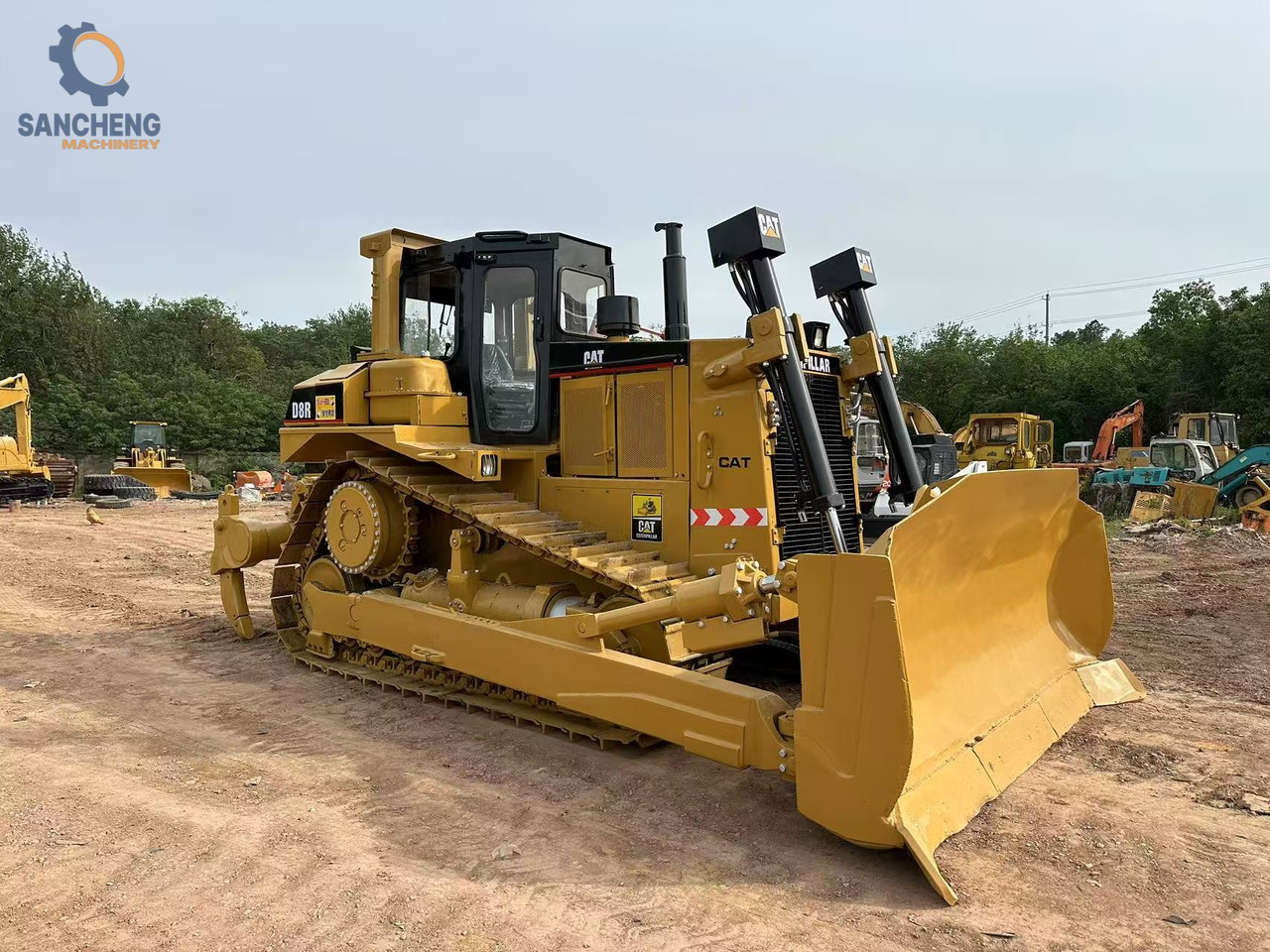 CATERPILLAR D8R - Buldozeris: foto 5 CATERPILLAR D8R - Buldozeris: foto 5