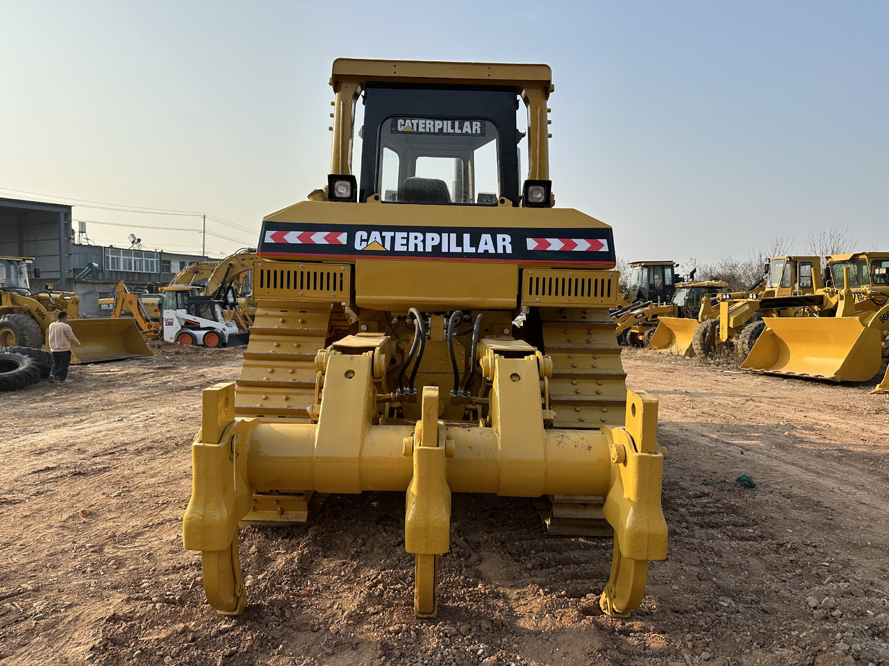 Buldozeris CATERPILLAR D8R: foto 7