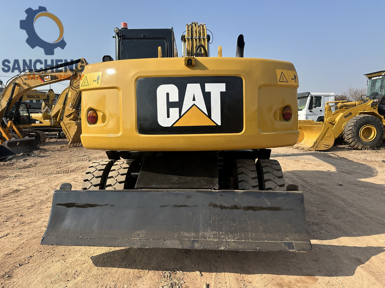 CATERPILLAR M320D2 - Ratinis ekskavatorius: foto 3 CATERPILLAR M320D2 - Ratinis ekskavatorius: foto 3