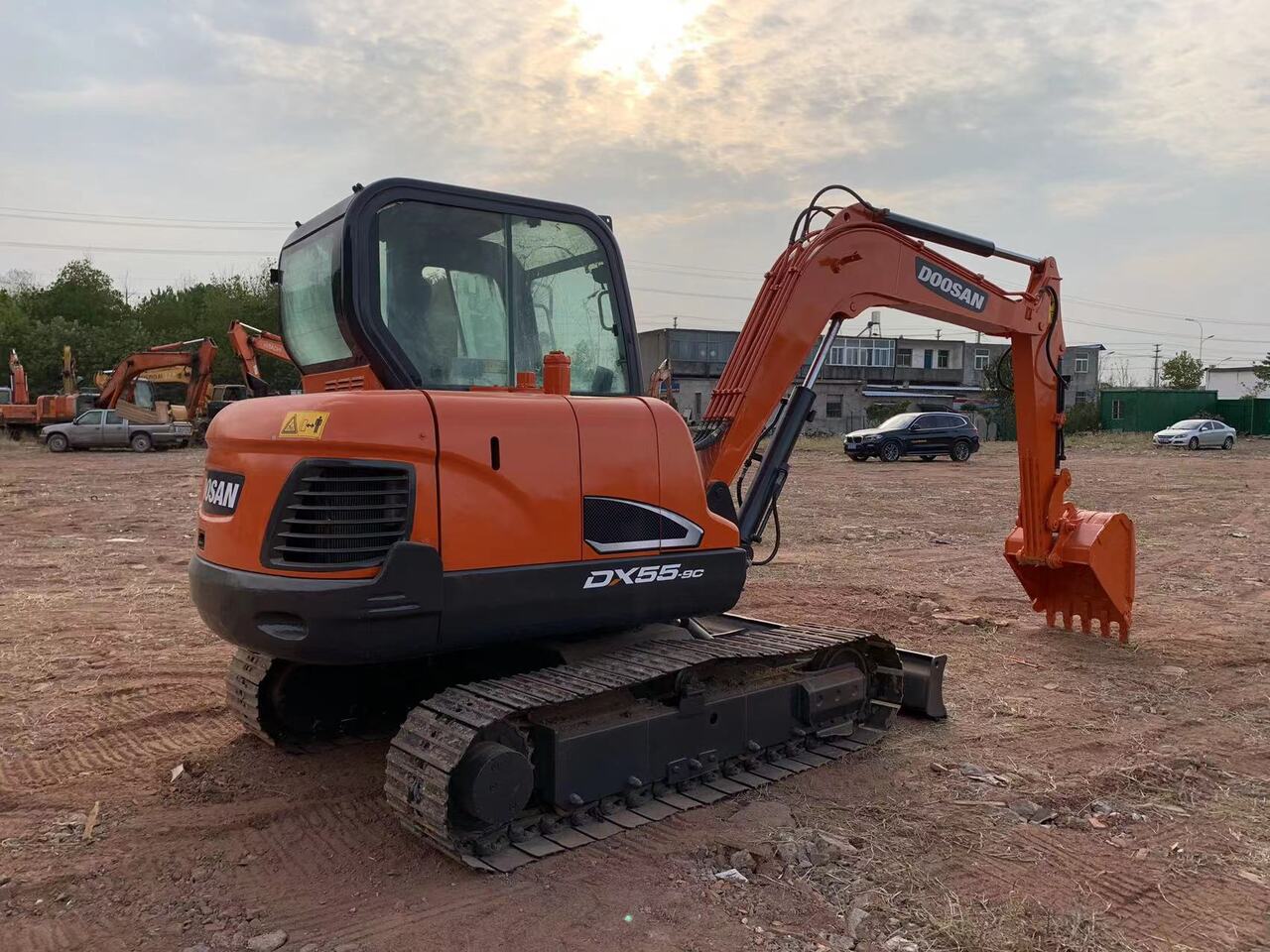DOOSAN DX55 - Ekskavatorius: foto 3 DOOSAN DX55 - Ekskavatorius: foto 3