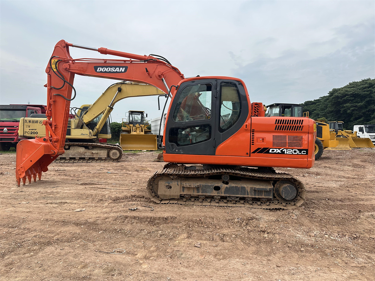 Doosan DX120 - Vikšrinis ekskavatorius: foto 2 Doosan DX120 - Vikšrinis ekskavatorius: foto 2