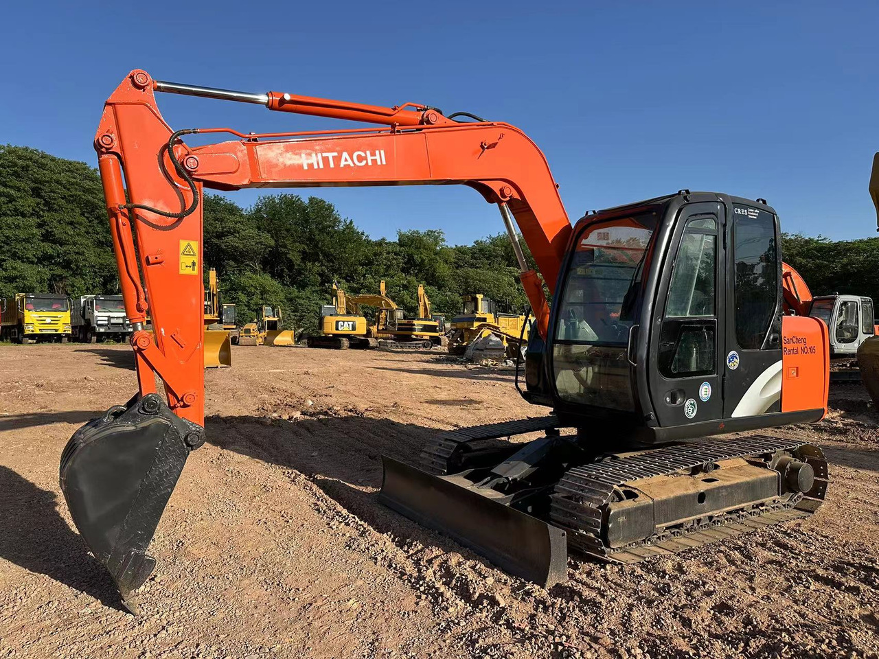 HITACHI ZAXIS ZX70 - Mini ekskavatorius: foto 3 HITACHI ZAXIS ZX70 - Mini ekskavatorius: foto 3