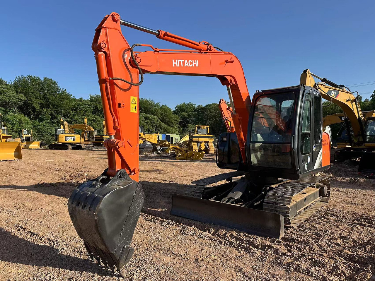 HITACHI ZAXIS ZX70 - Mini ekskavatorius: foto 3 HITACHI ZAXIS ZX70 - Mini ekskavatorius: foto 3