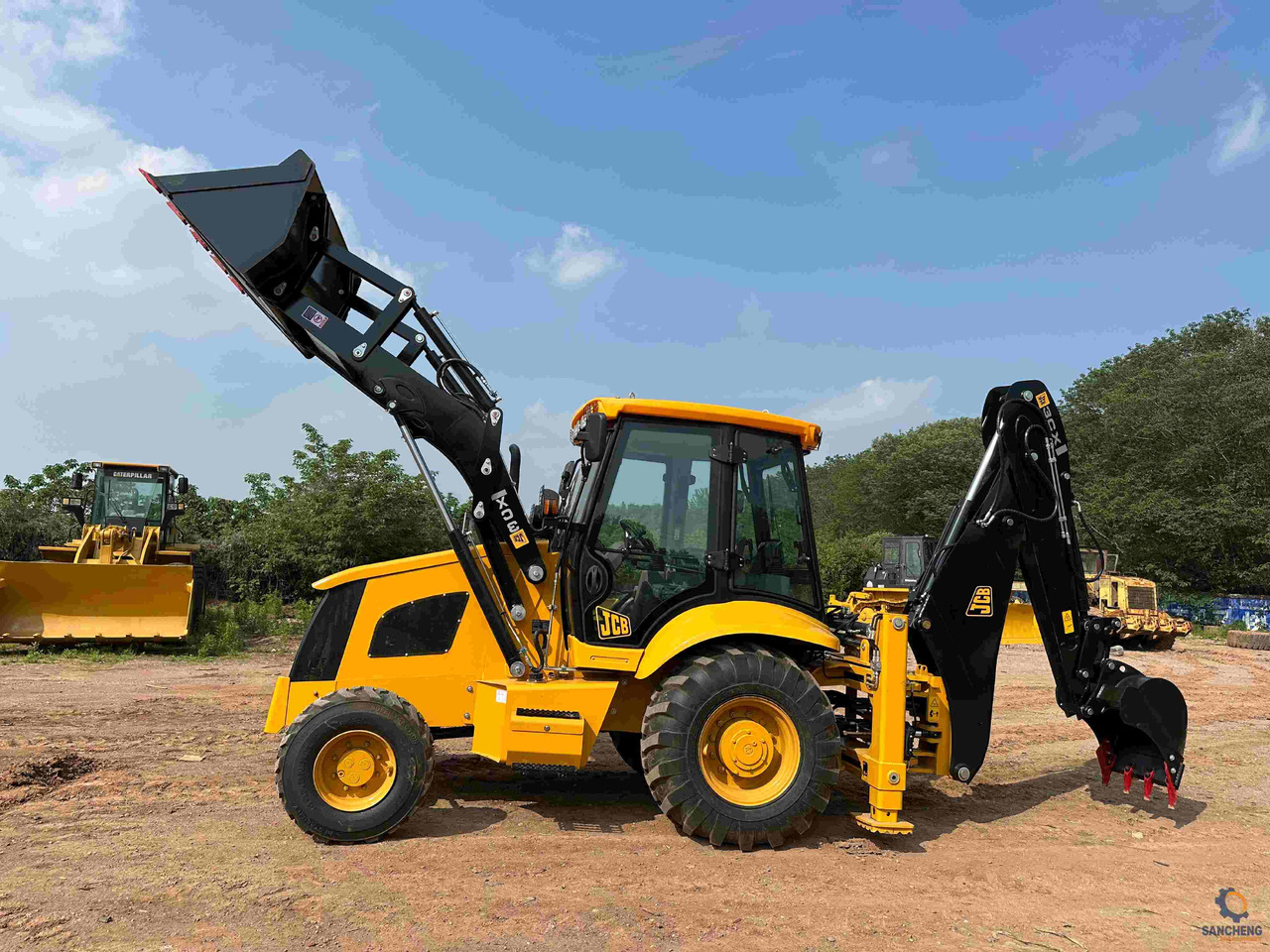 JCB 3CX - Ekskavatorius-krautuvas: foto 1 JCB 3CX - Ekskavatorius-krautuvas: foto 1
