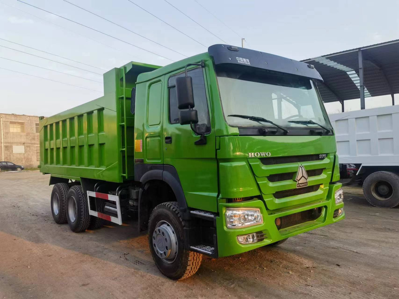 SINOTRUK HOWO 375 - Savivartis sunkvežimis: foto 1 SINOTRUK HOWO 375 - Savivartis sunkvežimis: foto 1
