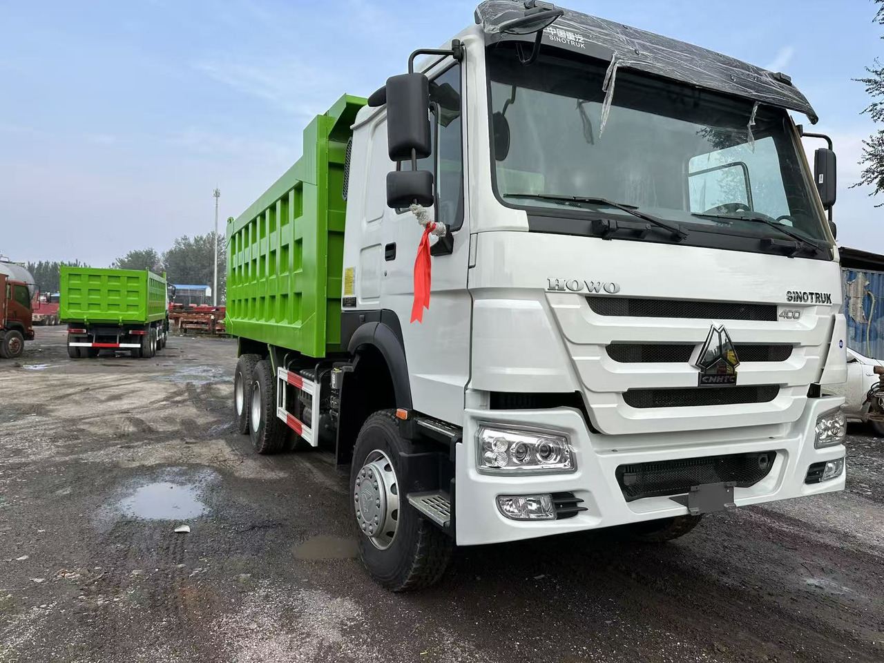 SINOTRUK HOWO 400HP 6X4 Tipper Truck - Savivartis sunkvežimis: foto 1 SINOTRUK HOWO 400HP 6X4 Tipper Truck - Savivartis sunkvežimis: foto 1
