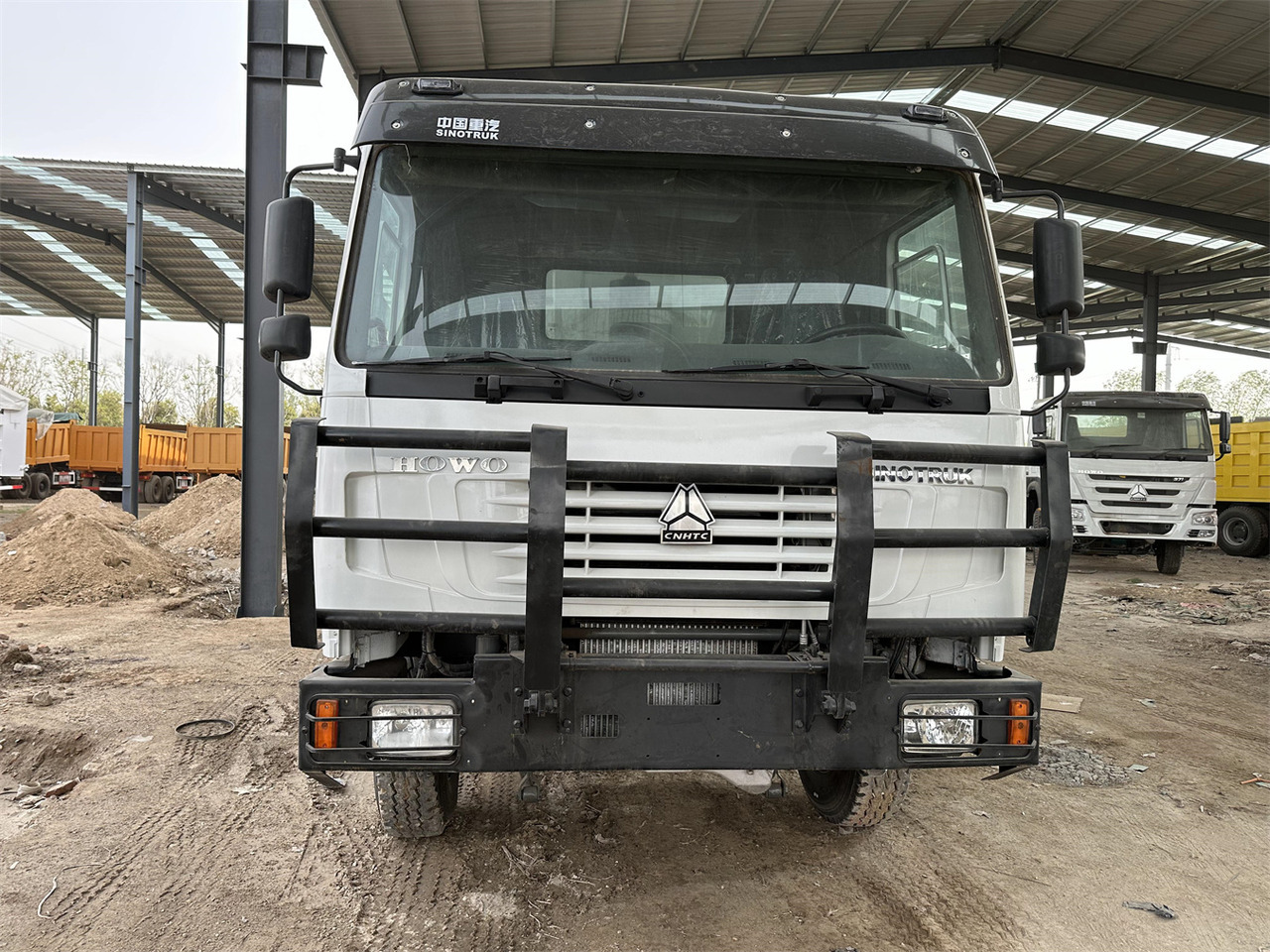 SINOTRUK HOWO Dump truck 371 6x4 - Savivartis sunkvežimis: foto 4 SINOTRUK HOWO Dump truck 371 6x4 - Savivartis sunkvežimis: foto 4