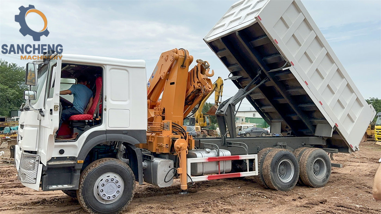 SINOTRUK Howo 371 6x4 crane truck - Sunkvežimis su kranu: foto 4 SINOTRUK Howo 371 6x4 crane truck - Sunkvežimis su kranu: foto 4
