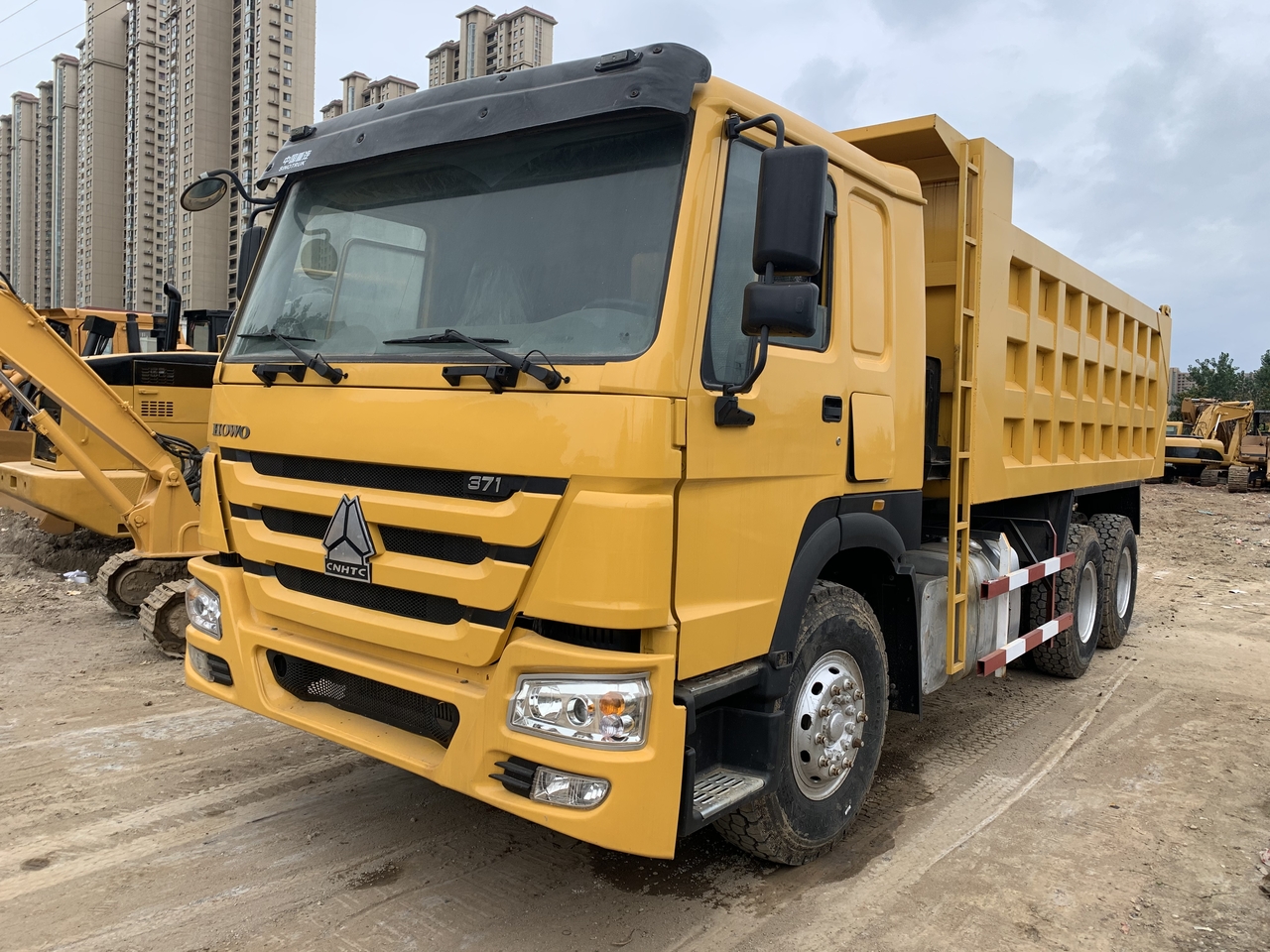 Savivartis sunkvežimis pervežimui sunkiosios technikos SINOTRUK Howo Dump truck 371: foto 6