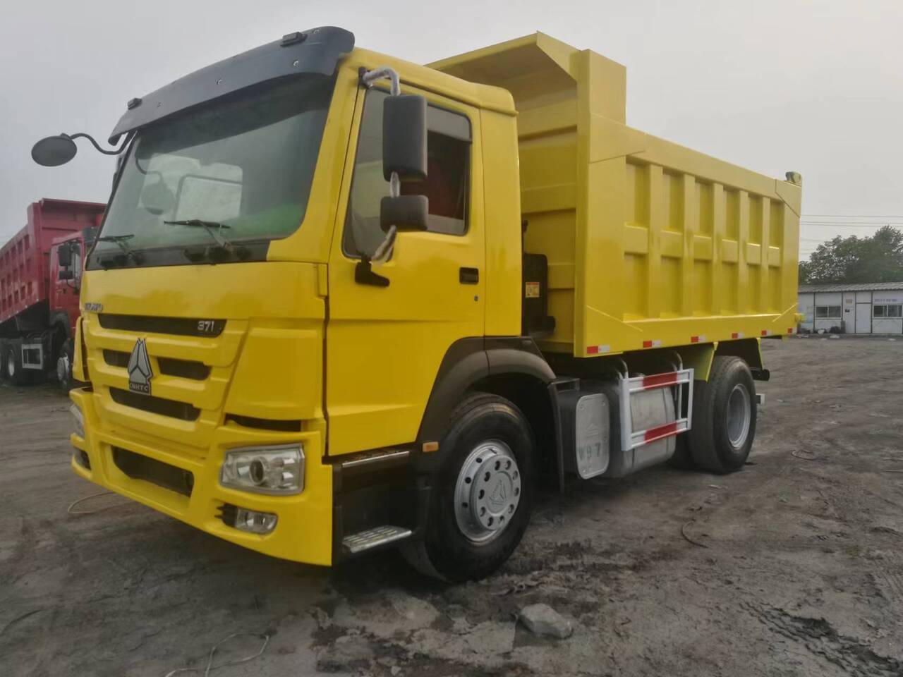 Sinotruk HOWO HOWO 4x2 Dump Truck 371 - Savivartis sunkvežimis: foto 1 Sinotruk HOWO HOWO 4x2 Dump Truck 371 - Savivartis sunkvežimis: foto 1