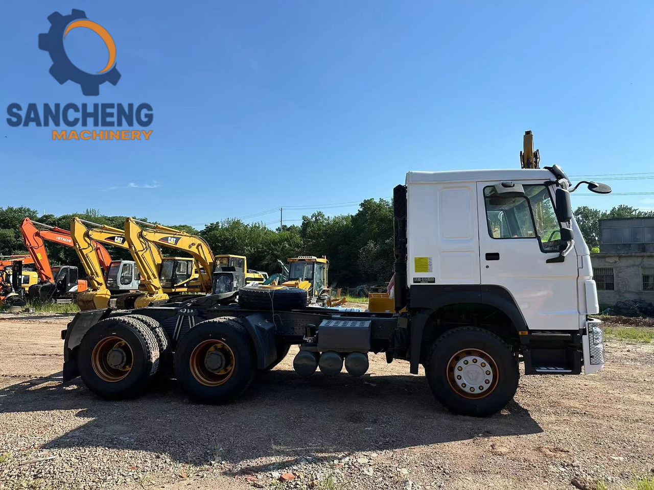 SINOTRUK HOWO Truck Head 371 - Vilkikas: foto 4 SINOTRUK HOWO Truck Head 371 - Vilkikas: foto 4