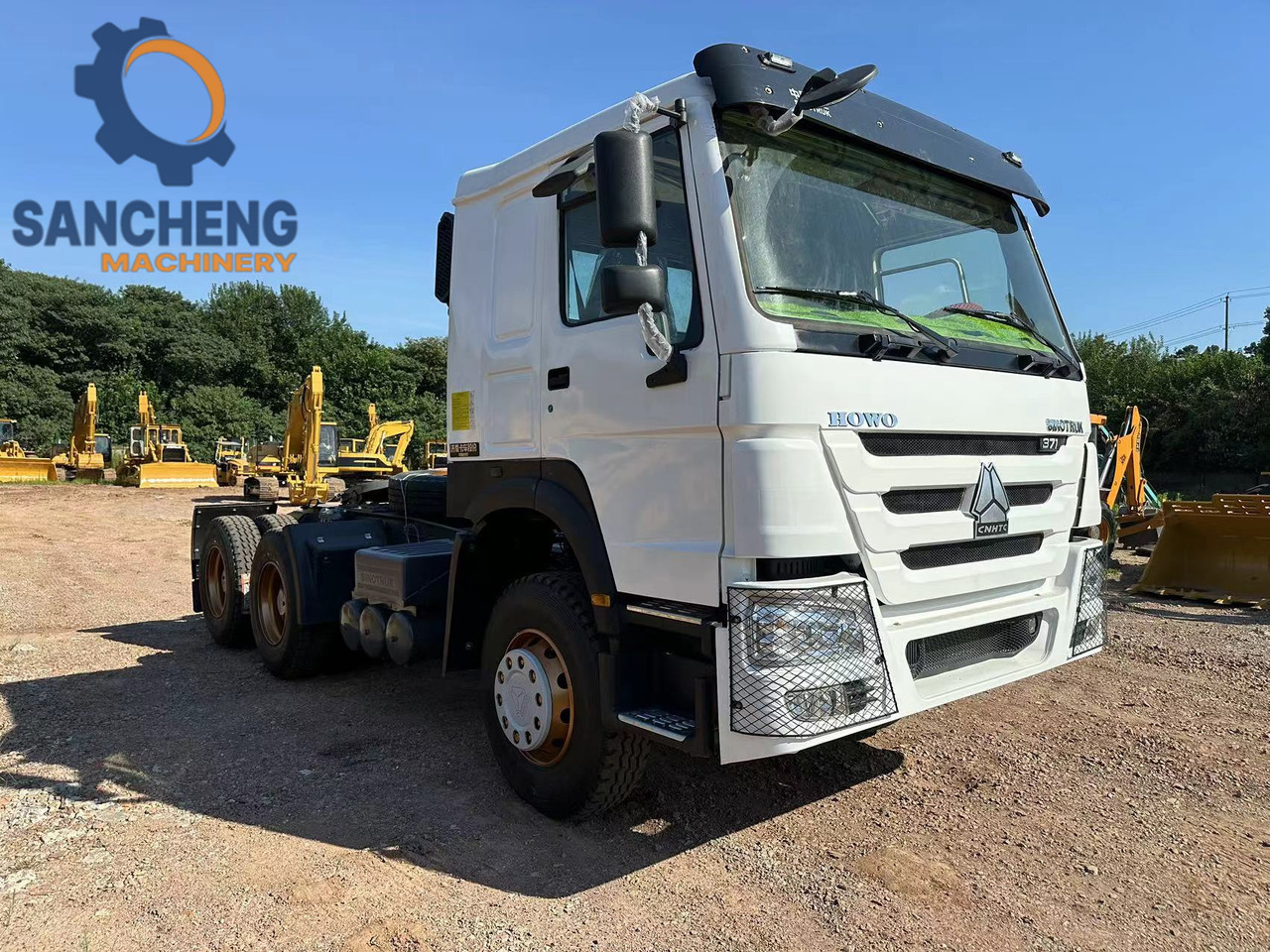 SINOTRUK HOWO Truck Head 371 - Vilkikas: foto 3 SINOTRUK HOWO Truck Head 371 - Vilkikas: foto 3