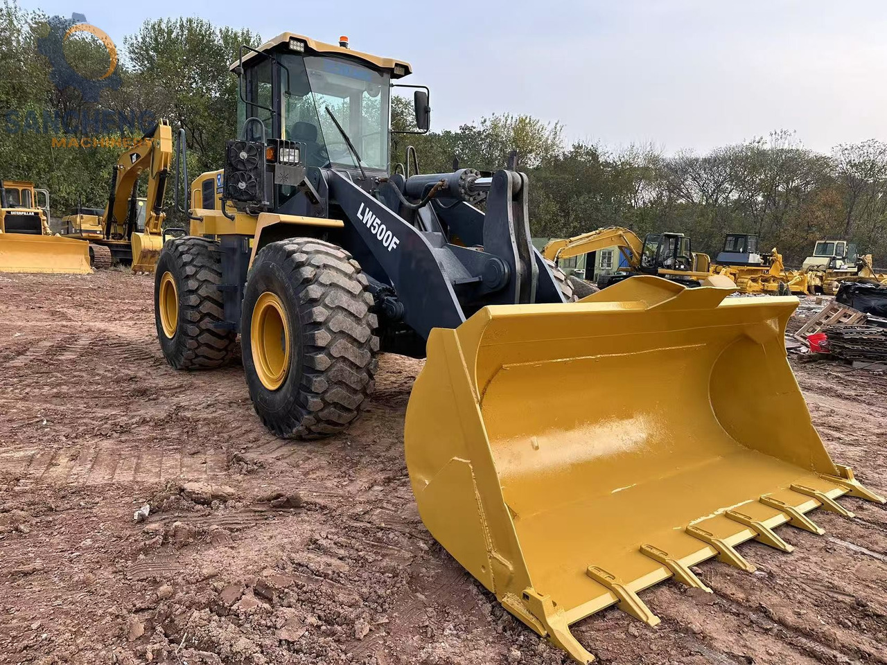 Ratinis krautuvas XCMG LW500F: foto 7