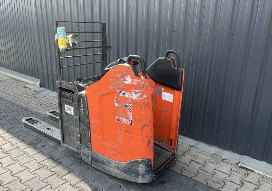 BT LPE200 - Padėklų krautuvas: foto 3 BT LPE200 - Padėklų krautuvas: foto 3