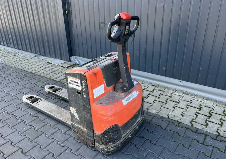 BT LWE200 - Padėklų krautuvas: foto 3 BT LWE200 - Padėklų krautuvas: foto 3
