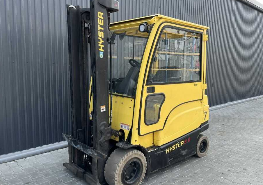 Hyster J3.0XN - Elektrinis krautuvas: foto 1 Hyster J3.0XN - Elektrinis krautuvas: foto 1