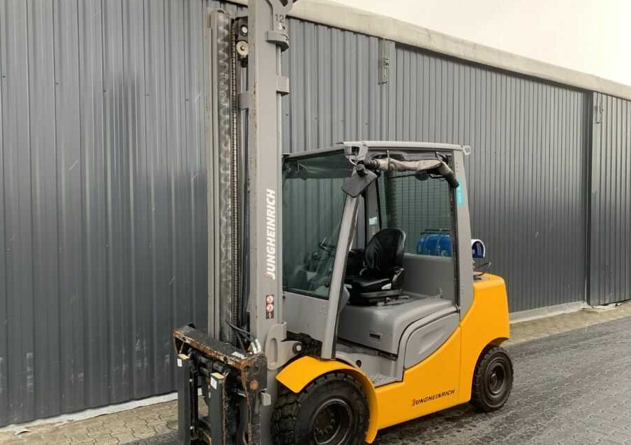 Jungheinrich TFG430s - Dujinis krautuvas: foto 4 Jungheinrich TFG430s - Dujinis krautuvas: foto 4