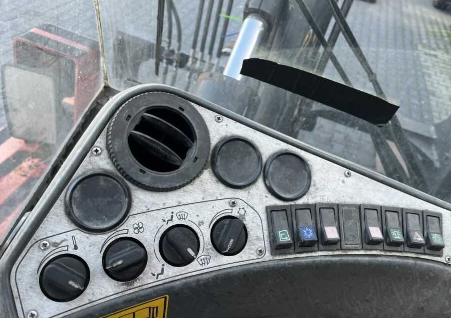 Kalmar DCE120-12 - Dyzelinis krautuvas: foto 5 Kalmar DCE120-12 - Dyzelinis krautuvas: foto 5