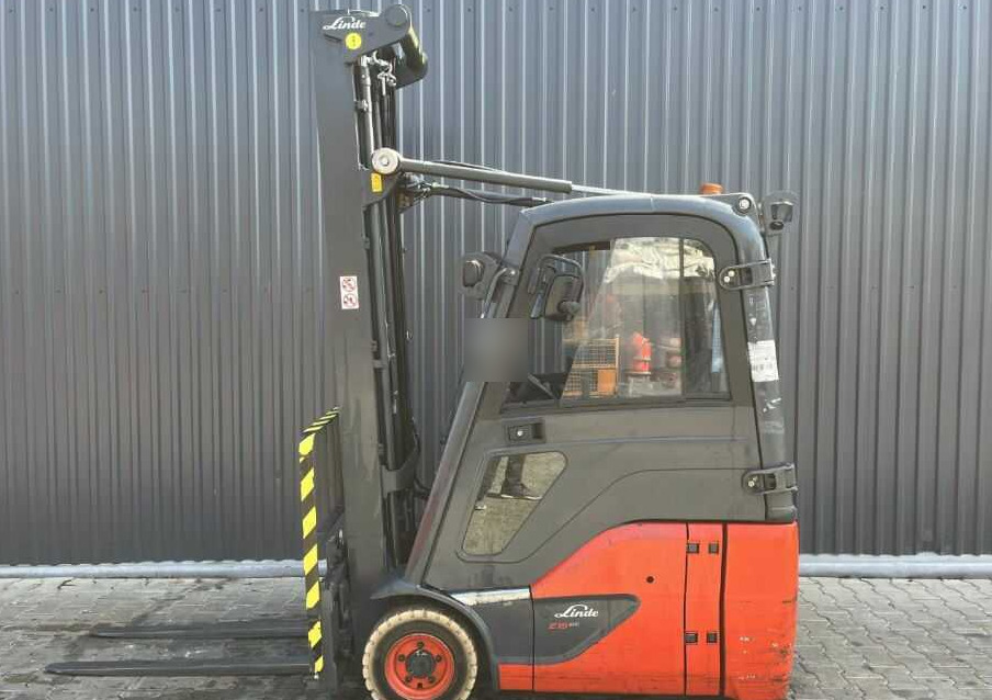 Linde E15-02 - Elektrinis krautuvas: foto 2 Linde E15-02 - Elektrinis krautuvas: foto 2