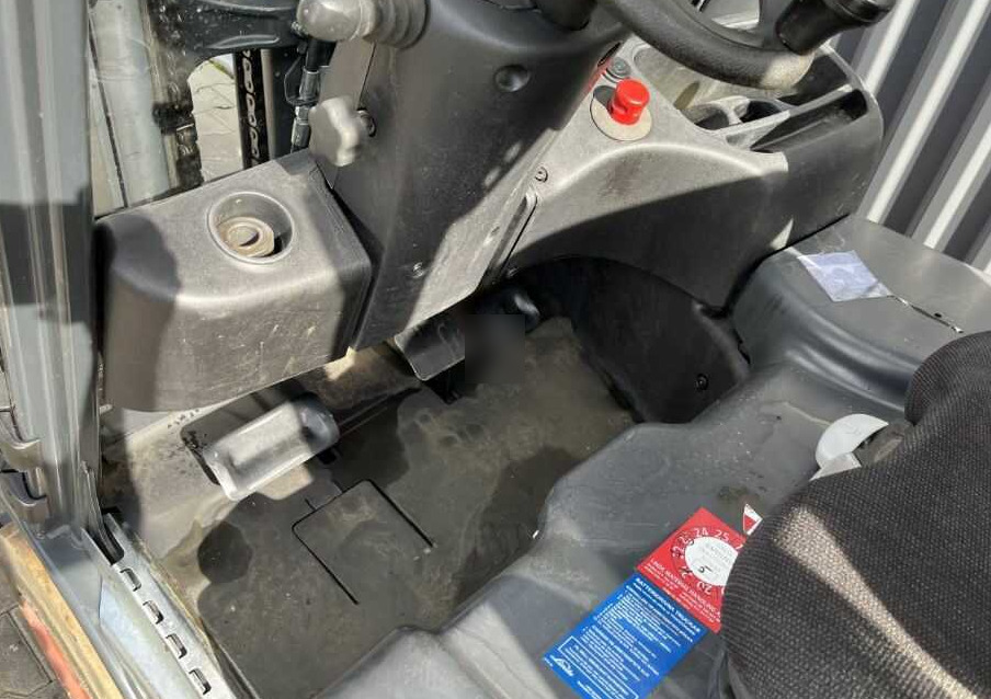 Elektrinis krautuvas Linde E16-02: foto 10 Elektrinis krautuvas Linde E16-02: foto 10