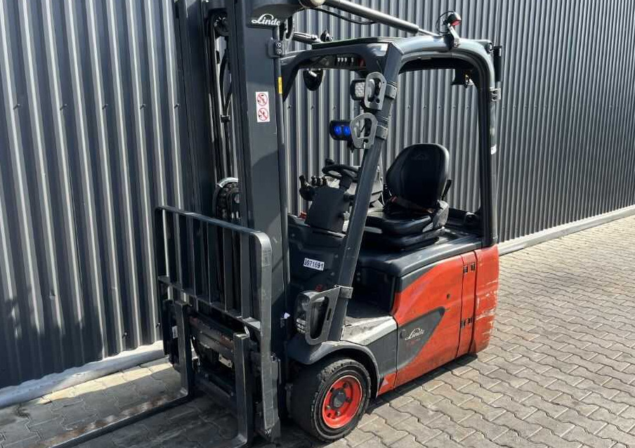 Linde E16C-02 - Elektrinis krautuvas: foto 1 Linde E16C-02 - Elektrinis krautuvas: foto 1