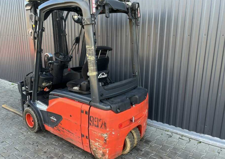 Linde E20L-02 - Elektrinis krautuvas: foto 3 Linde E20L-02 - Elektrinis krautuvas: foto 3