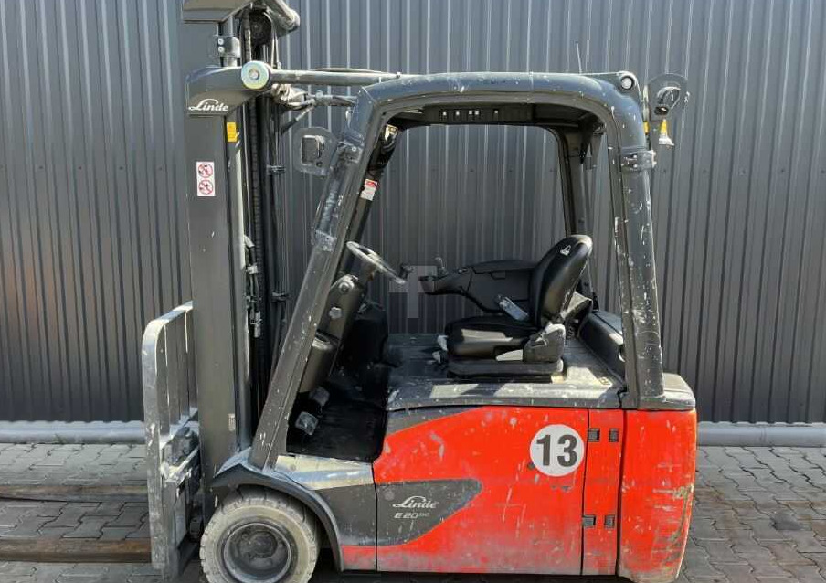 Linde E20L-02 - Elektrinis krautuvas: foto 2 Linde E20L-02 - Elektrinis krautuvas: foto 2