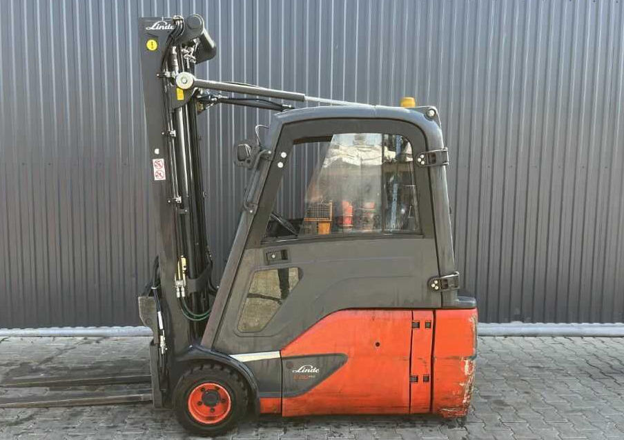Linde E20L-02 - Elektrinis krautuvas: foto 2 Linde E20L-02 - Elektrinis krautuvas: foto 2