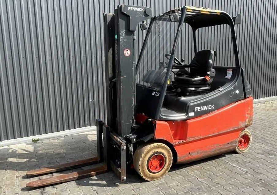 Linde E25 - Elektrinis krautuvas: foto 1 Linde E25 - Elektrinis krautuvas: foto 1