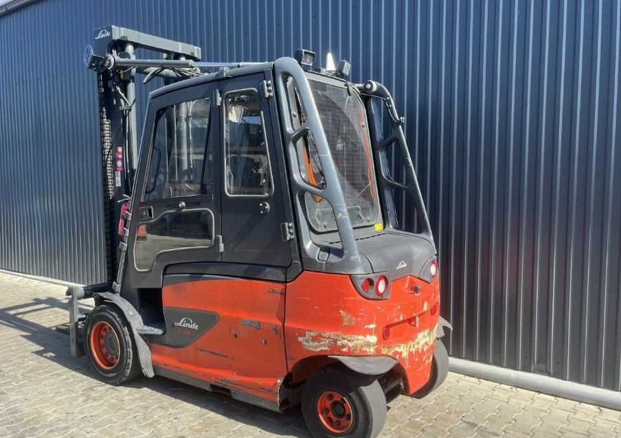 Linde E50HL-01 - Elektrinis krautuvas: foto 3 Linde E50HL-01 - Elektrinis krautuvas: foto 3