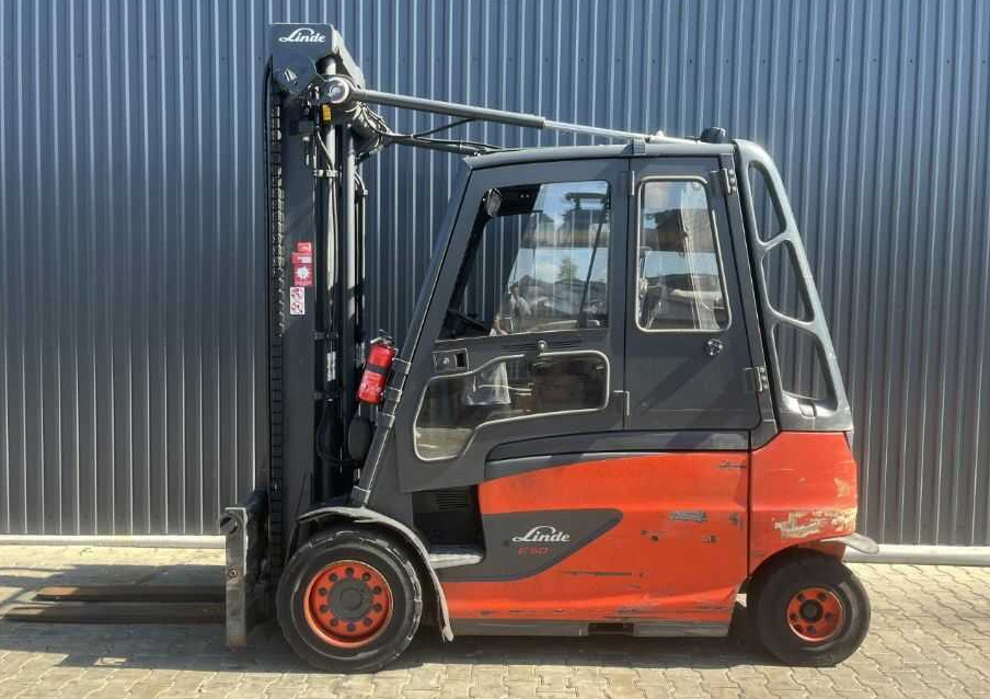 Linde E50HL-01 - Elektrinis krautuvas: foto 2 Linde E50HL-01 - Elektrinis krautuvas: foto 2