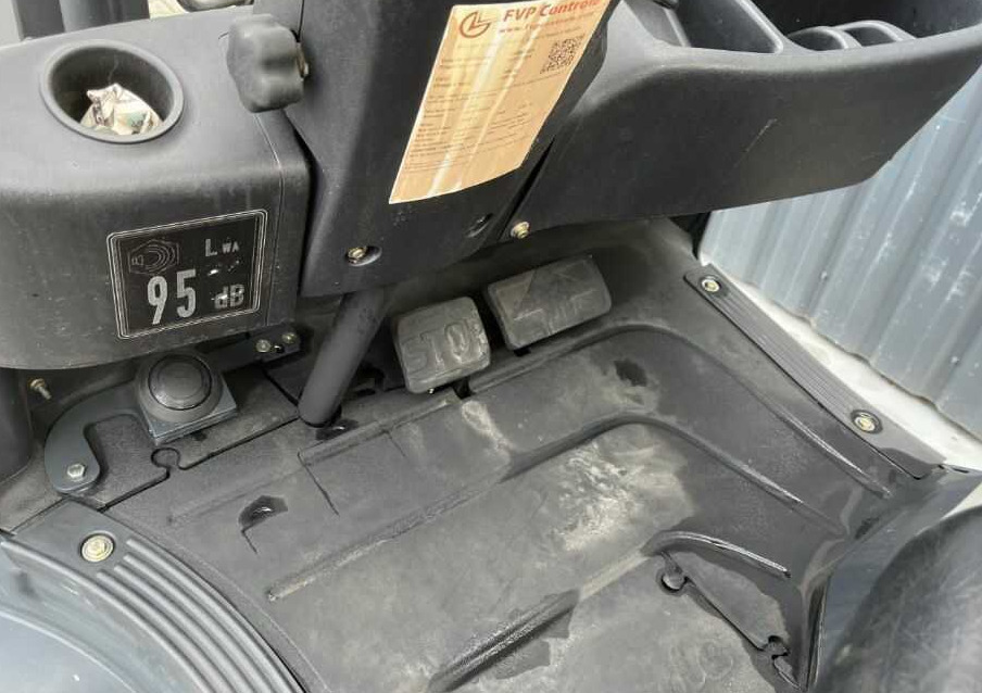Dujinis krautuvas Linde H16T-01: foto 7